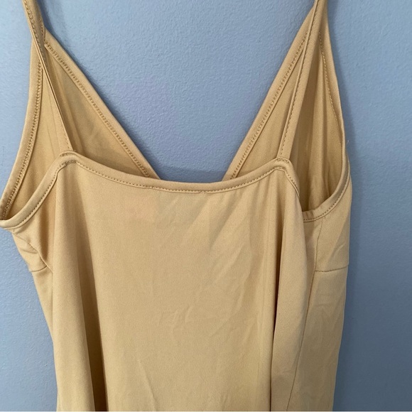 Mini Slip Dress sz 4 – Chic Minimalist Style – SNDYS - Picture 5 of 6